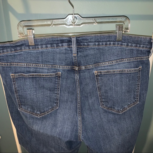 Old Navy Sweetheart Jeans - Picture 8 of 9